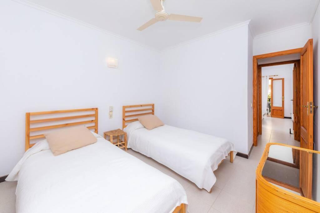 Beach House S'Illot Extérieur photo